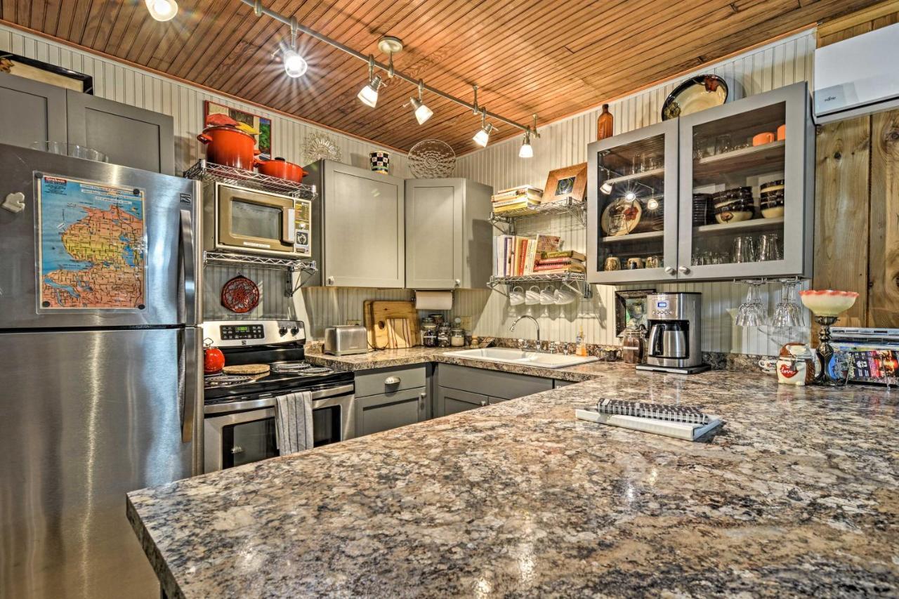Pet-Friendly One Crow Cottage In Harbor Springs! מראה חיצוני תמונה