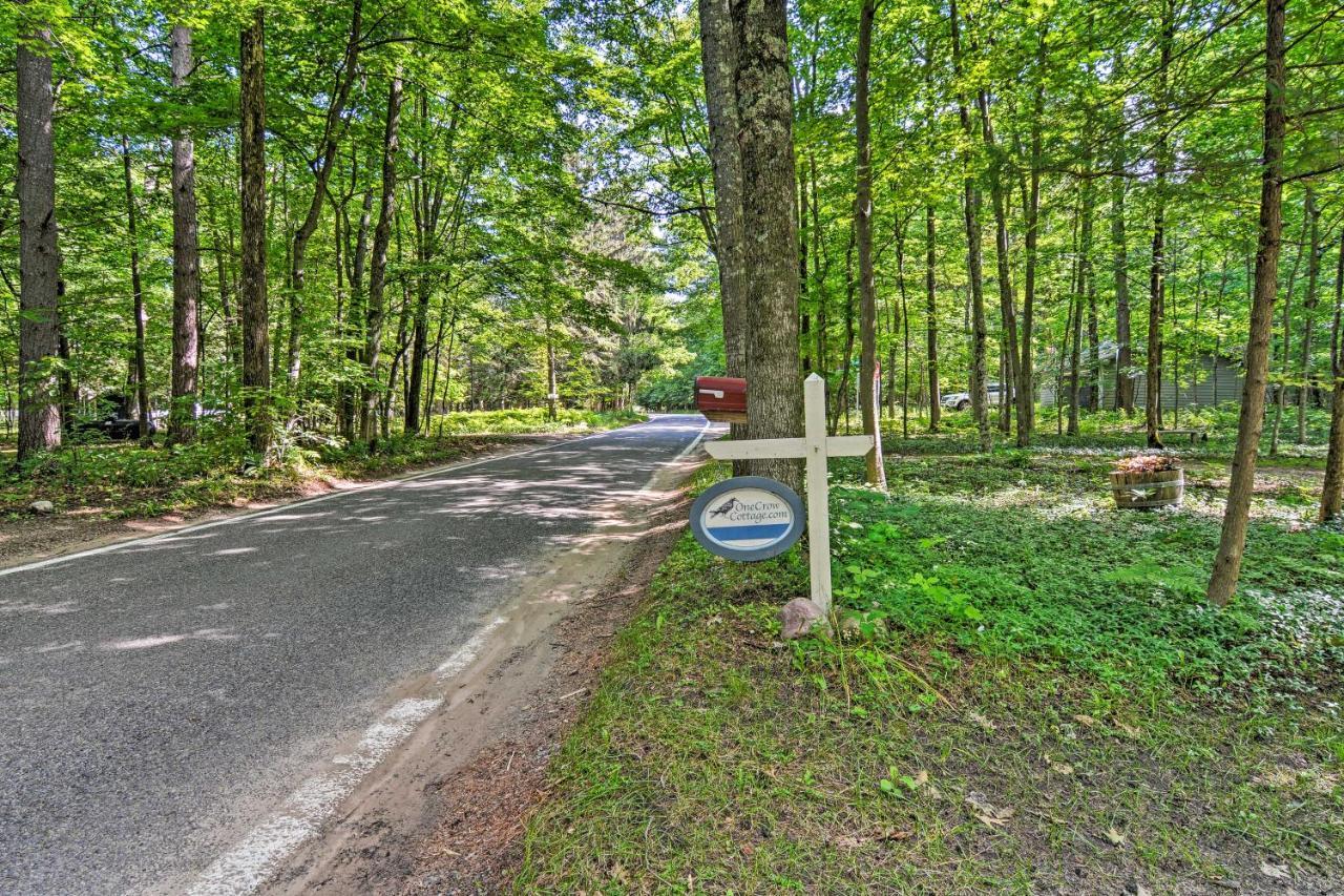 Pet-Friendly One Crow Cottage In Harbor Springs! מראה חיצוני תמונה